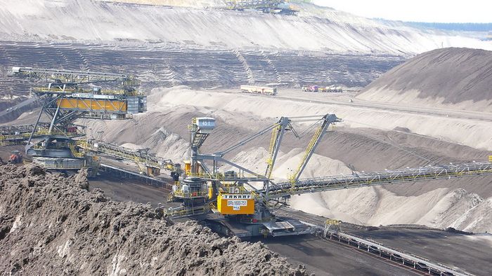 Tagebau-Grube, Bagger