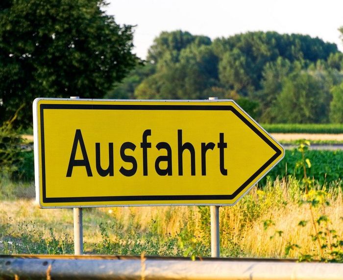 Schild Ausfahrt